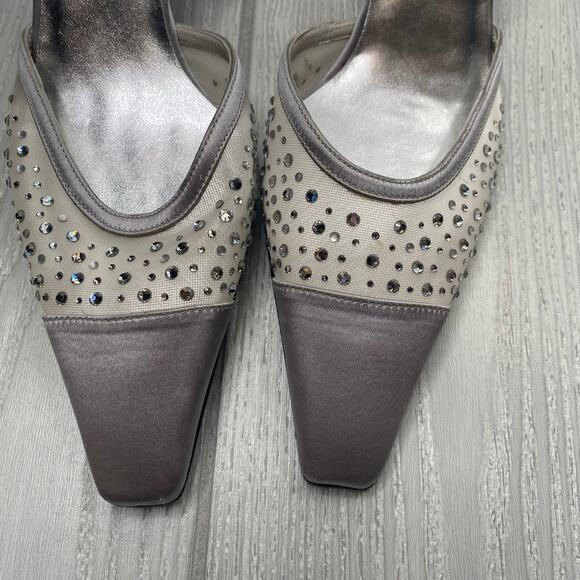 Stuart Weitzman Women's Vintage Slip On Silver Satin D-Orsay Heels Size 8 - Picture 4 of 11